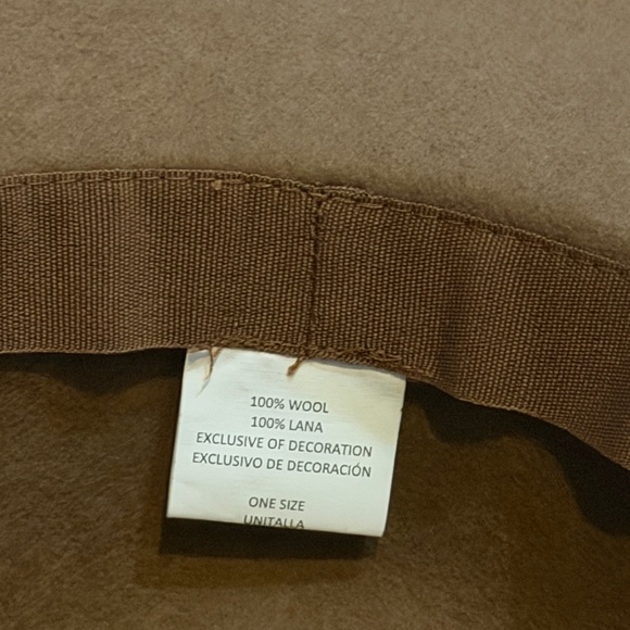 Elegant Tan Wide Brim Wool Hat - Picture 2 of 3